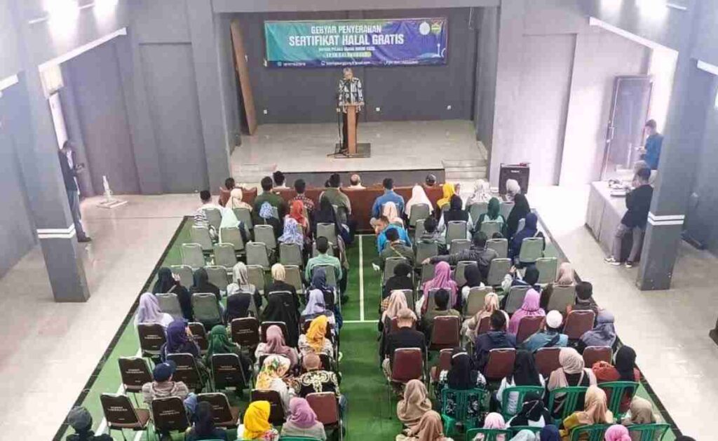 LP3H Galunggung Serahkan 300 Sertifikat Halal Gratis Untuk UMKM Se Priatim