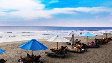 Objek Wisata Pantai Batu Belig Badung Bali