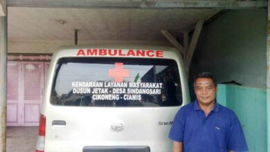 Inspiratif, Warga Jetak Dusun Sindangsari Ciamis Patungan Beli Mobil Ambulans